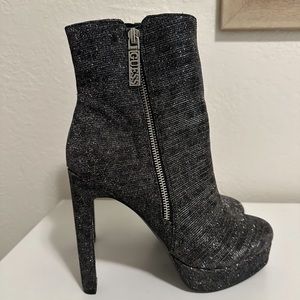 Guess Deja platform high heeled boots 8.5